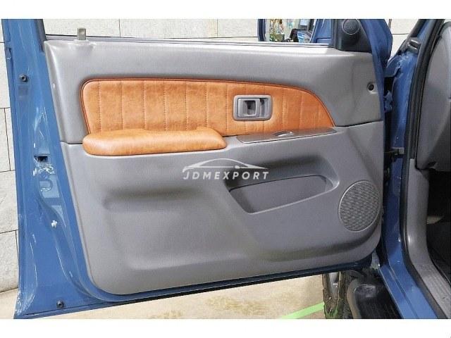 Toyota Hilux Surf 2002 thumbnail 15