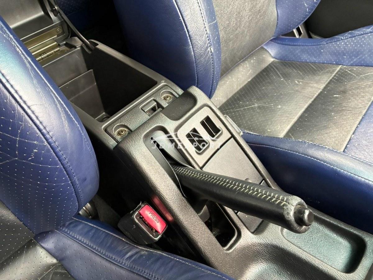 Subaru Legacy B4 2000 thumbnail 39