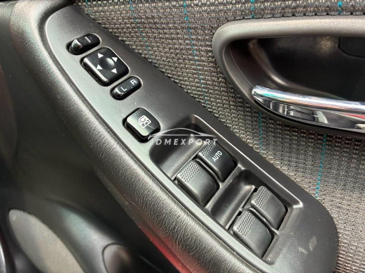 Subaru Legacy B4 2000 thumbnail 26