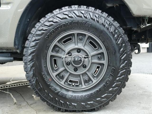 Toyota Land Cruiser Prado 2001 thumbnail 24