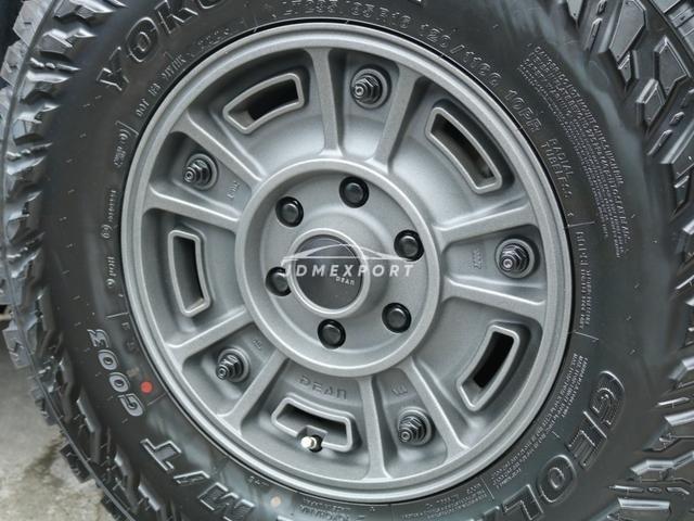 Toyota Land Cruiser Prado 2001 thumbnail 22