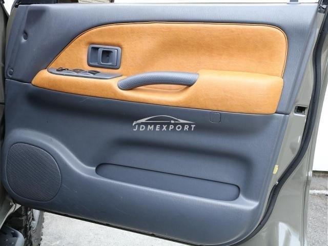 Toyota Land Cruiser Prado 2001 thumbnail 37