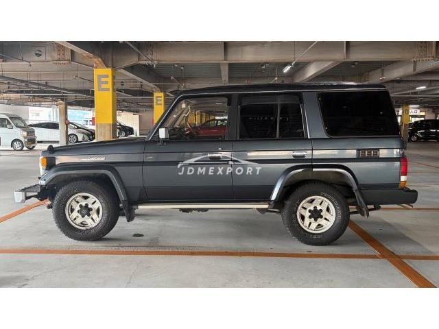 Toyota Land Cruiser 70 1995 thumbnail 3