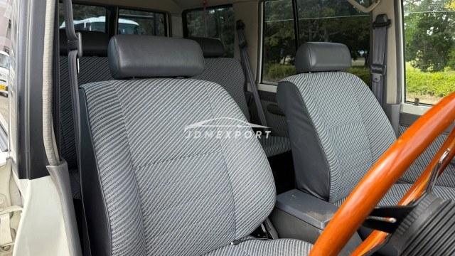 Toyota Land Cruiser 70 1992 thumbnail 6