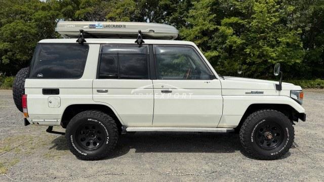 Toyota Land Cruiser 70 1992 thumbnail 4