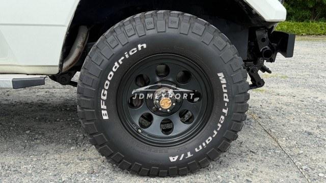 Toyota Land Cruiser 70 1992 thumbnail 9