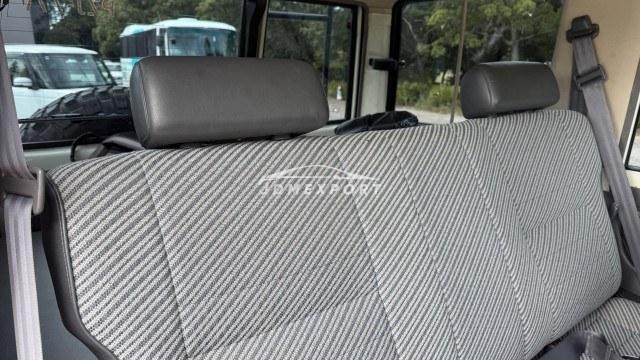 Toyota Land Cruiser 70 1992 thumbnail 7