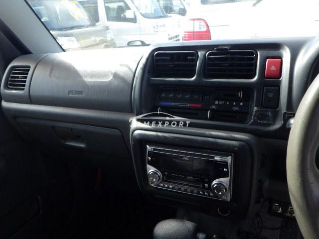 Suzuki Jimny 2001 thumbnail 12