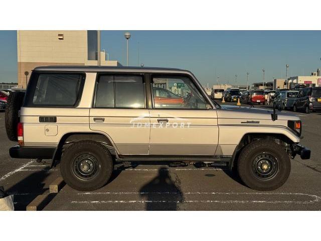 Toyota Land Cruiser 70 2002 thumbnail 3