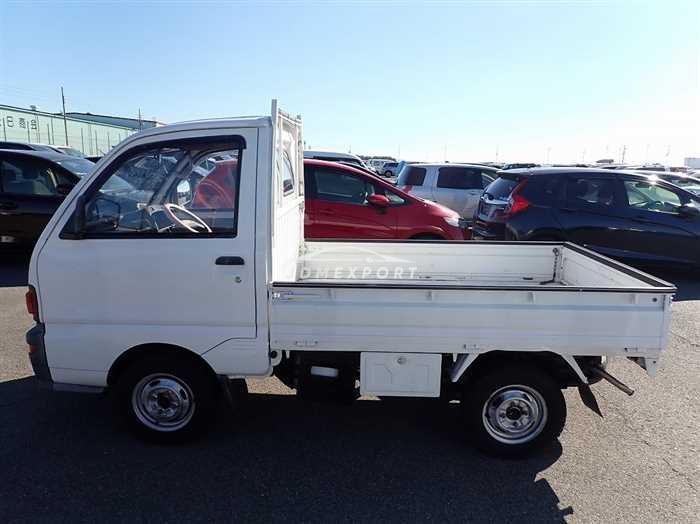 Mitsubishi Minicab Truck 1994 thumbnail 4