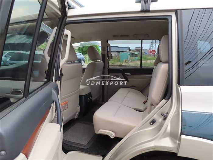 Mitsubishi Pajero thumbnail 18