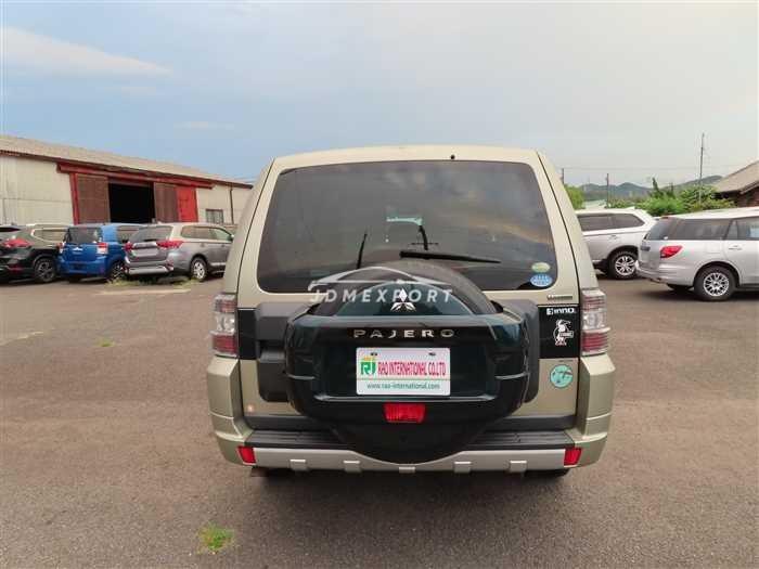 Mitsubishi Pajero thumbnail 11