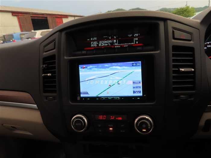 Mitsubishi Pajero thumbnail 23