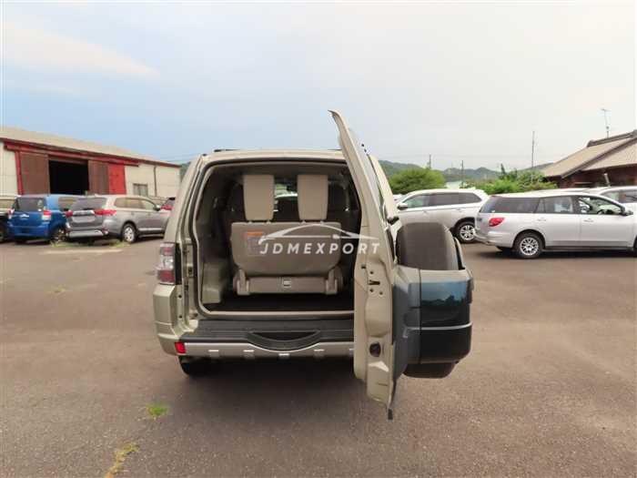 Mitsubishi Pajero thumbnail 27