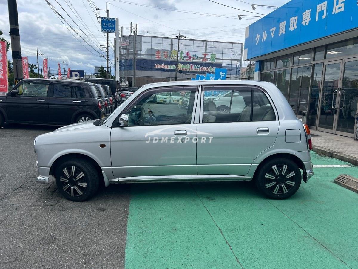 Daihatsu Mira Gino 2001 thumbnail 11