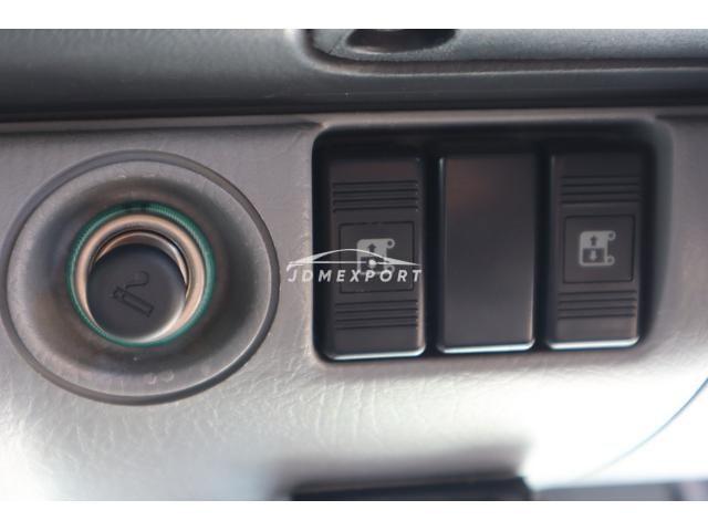 Mazda Bongo Friendee 2001 thumbnail 39