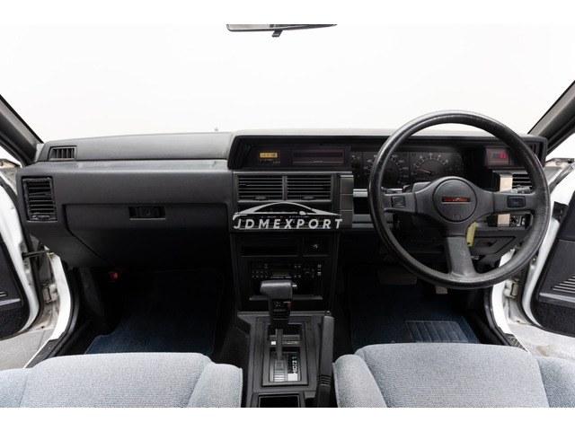 Nissan Skyline 1988 thumbnail 3