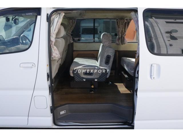 Toyota Grand Hiace 2002 thumbnail 4