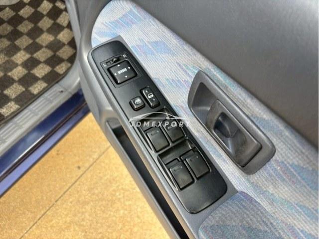 Toyota Hilux 2000 thumbnail 19