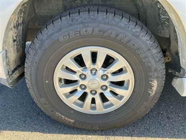 Mitsubishi Pajero thumbnail 10
