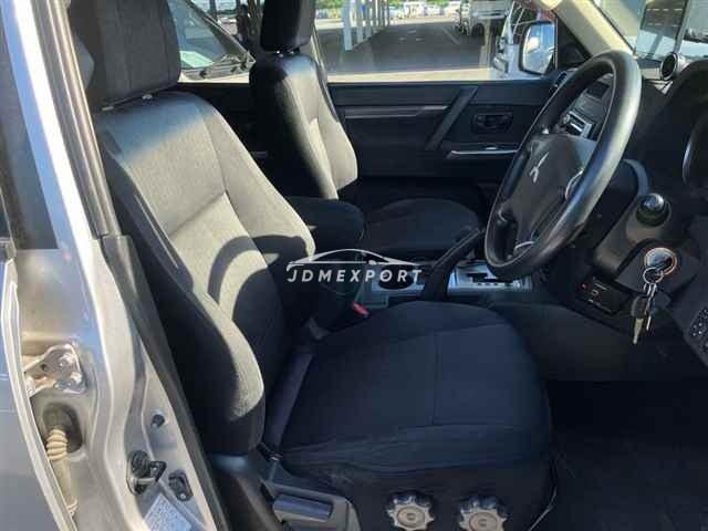 Mitsubishi Pajero thumbnail 8
