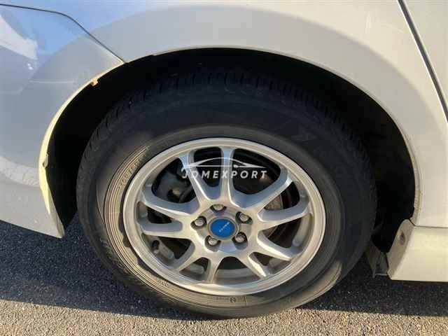 Toyota Prius thumbnail 10