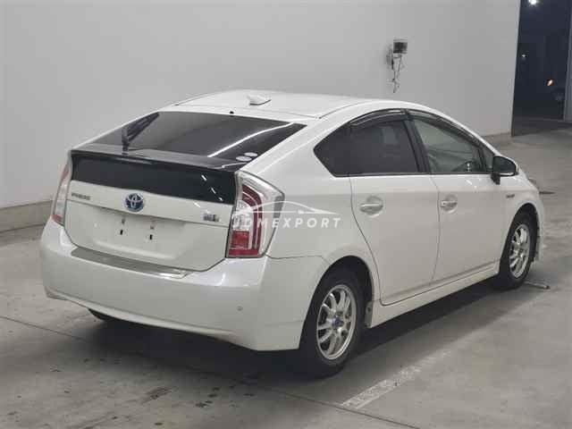 Toyota Prius thumbnail 6