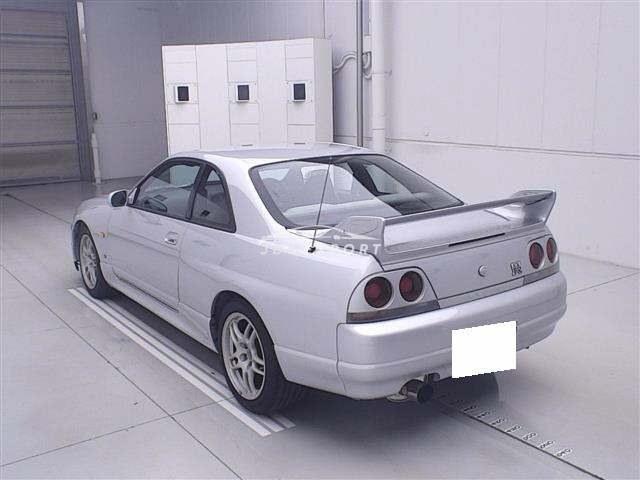 Nissan Skyline GT-R 1995 thumbnail 2