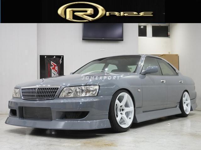 Nissan Laurel 2000