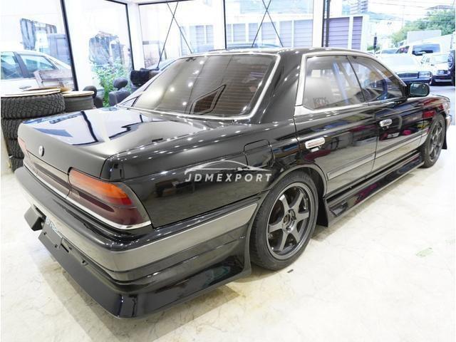 Nissan Laurel 1989 thumbnail 17