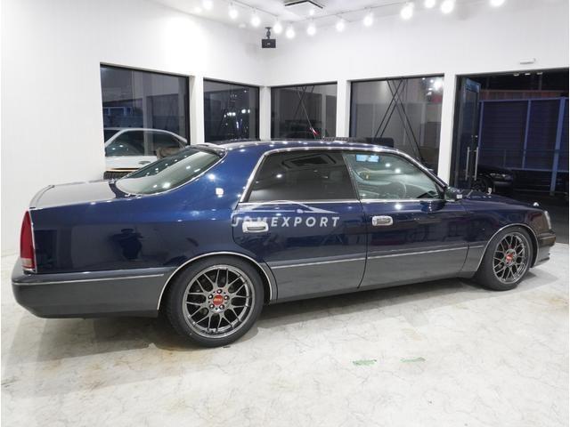 Toyota Crown Majesta 1998 thumbnail 3