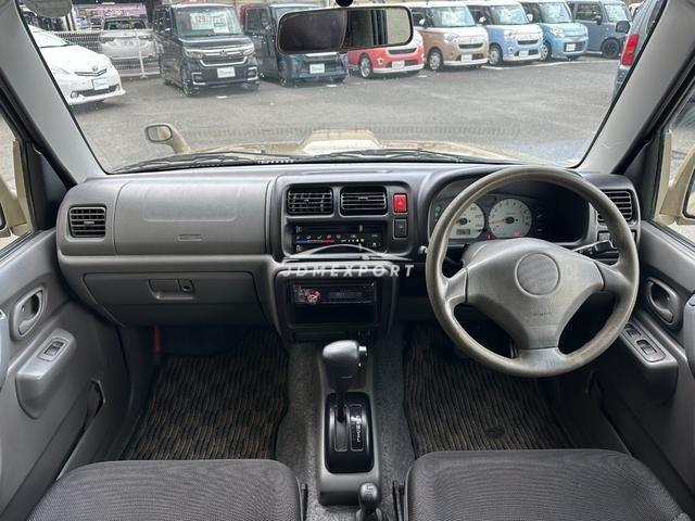 Suzuki Jimny 2000 thumbnail 9