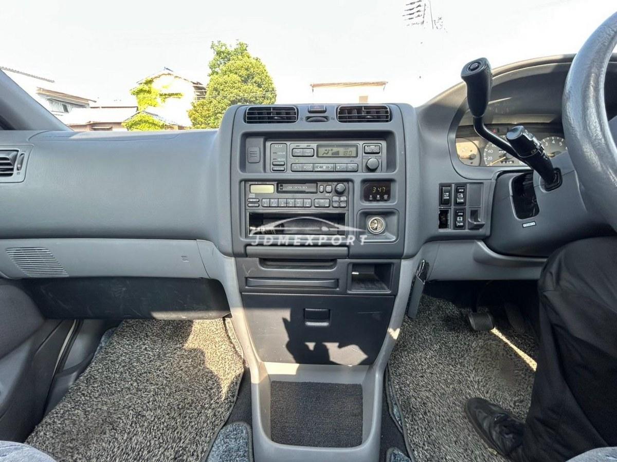 Toyota Granvia 1996 thumbnail 36