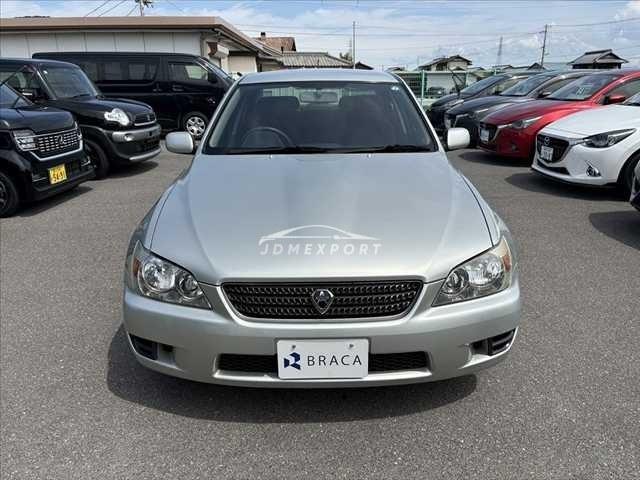 Toyota Altezza 2001 thumbnail 9