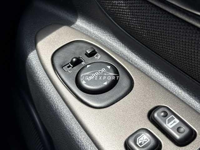 Toyota Altezza 2001 thumbnail 25