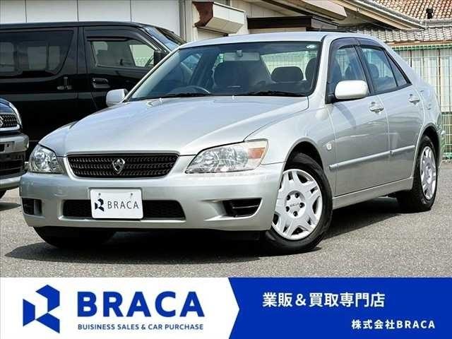 Toyota Altezza 2001