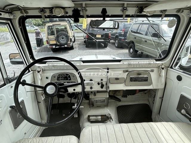 Toyota Land Cruiser 1972 thumbnail 3