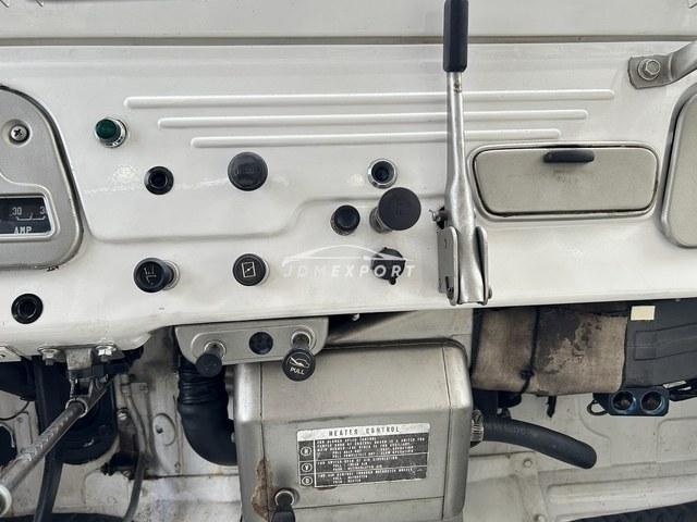Toyota Land Cruiser 1972 thumbnail 11