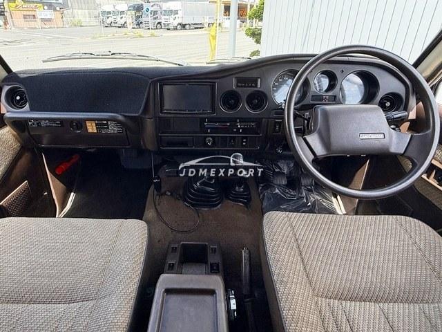 Toyota Land Cruiser 1988 thumbnail 2