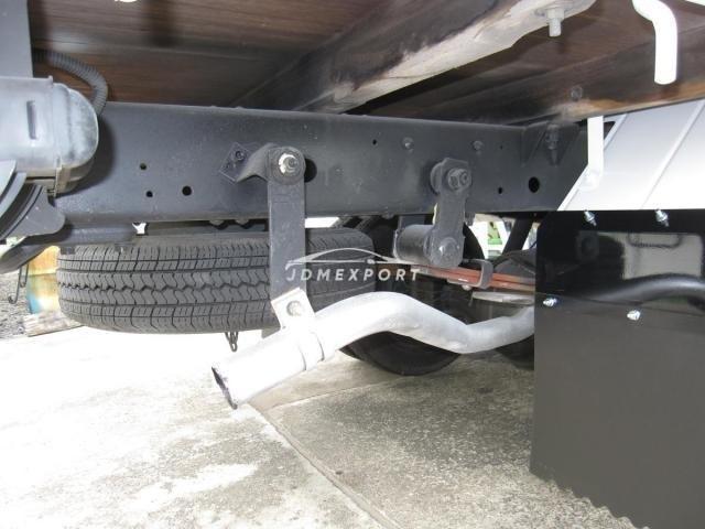Isuzu Elf Truck 1999 thumbnail 23