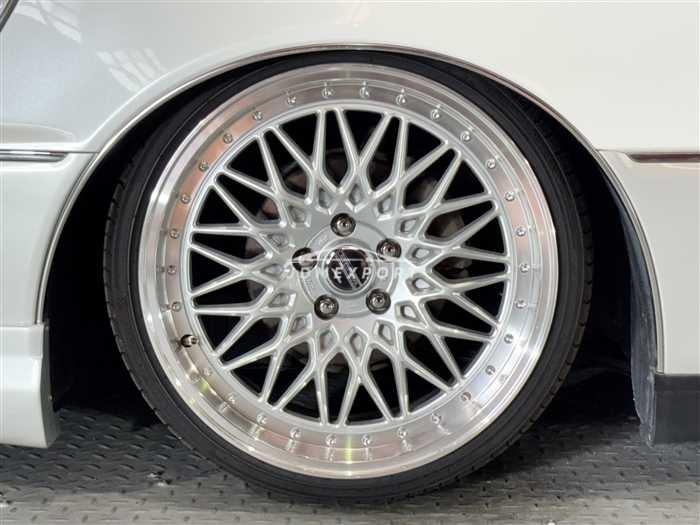 Toyota Crown Majesta 1999 thumbnail 5