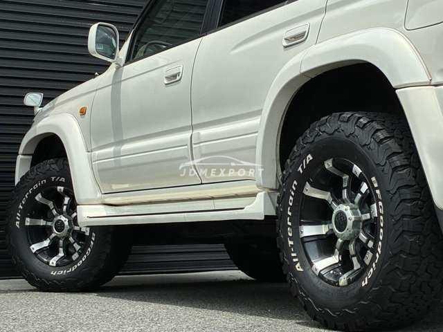 Toyota Hilux Surf 2002 thumbnail 5
