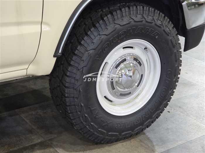 Toyota Hilux Surf 1998 thumbnail 6