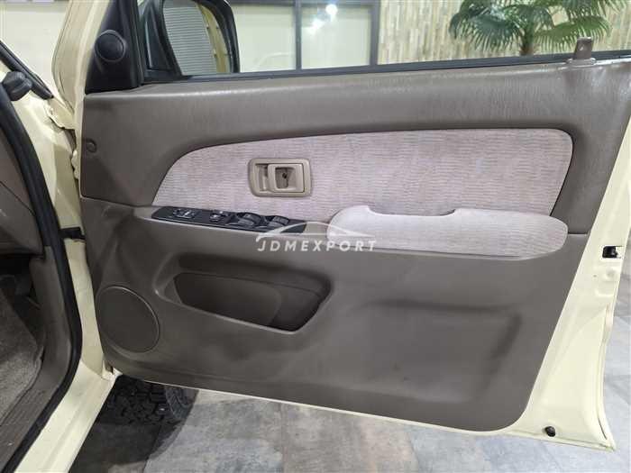 Toyota Hilux Surf 1998 thumbnail 24