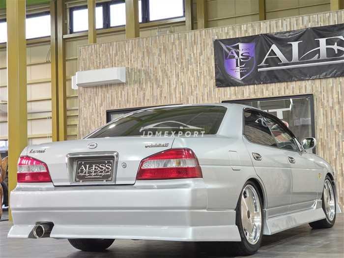 Nissan Laurel 2001 thumbnail 3