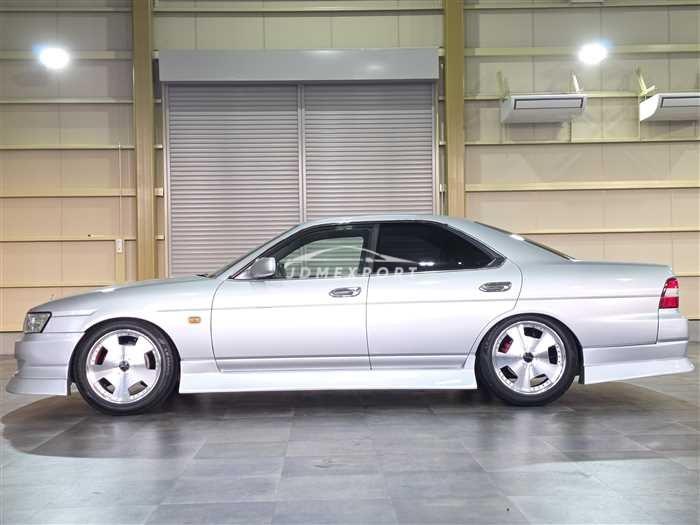 Nissan Laurel 2001 thumbnail 4