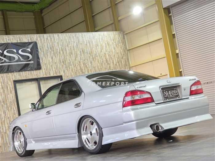 Nissan Laurel 2001 thumbnail 9