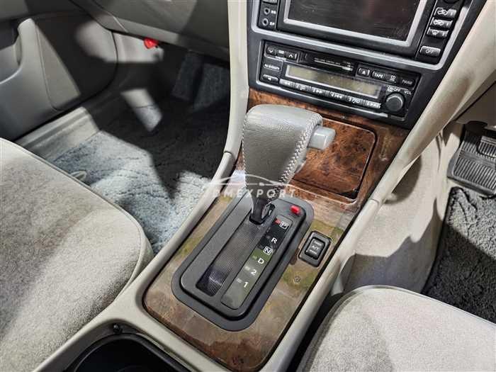 Nissan Laurel 2001 thumbnail 22