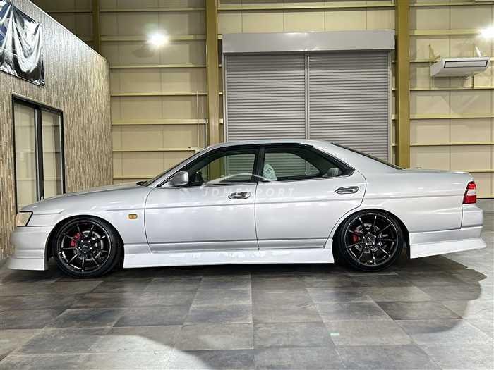Nissan Laurel 2001 thumbnail 4