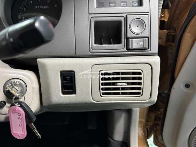 Nissan Rasheen 1995 thumbnail 22